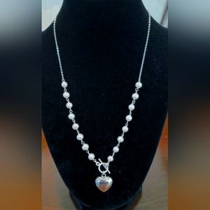 Freshwater pearl Necklace with Chunky Heart Pendant .925 silver